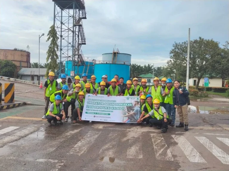 pelatihan operator mesin produksi